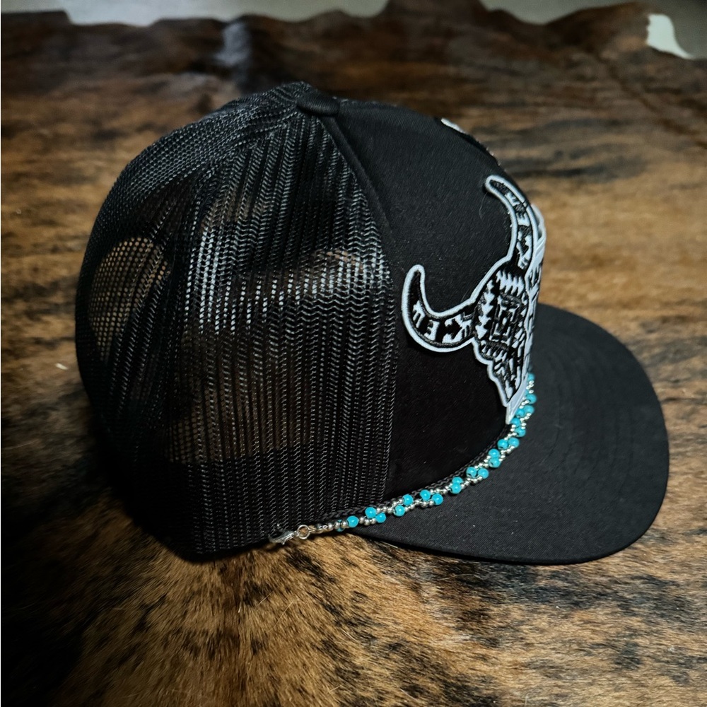 BRAND NEW SnapBack trucker hat - Picture 4 of 9